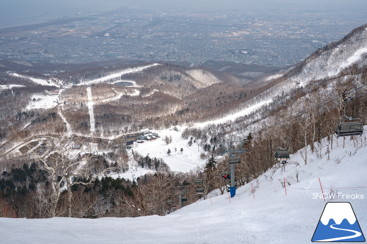 サッポロテイネ｜山頂積雪 285cm！絶好の春コンディションのゲレンデは、『アルペンスキー大会』『モーグル大会』『テイネ雪山祭り』『北海道米そり選手権2026』で大盛り上がり～(^^)v